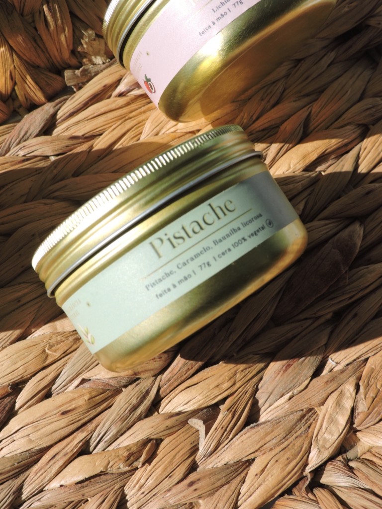 Lata Pistache em dourado com rótulo verde